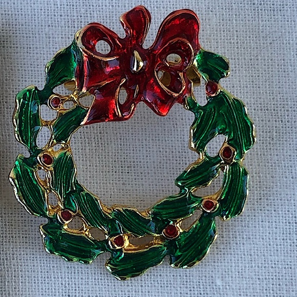 Christmas Wreath Pin Brooch Green Enamel Wreath Red Bow Goldtone VNTG EUC - Picture 2 of 7